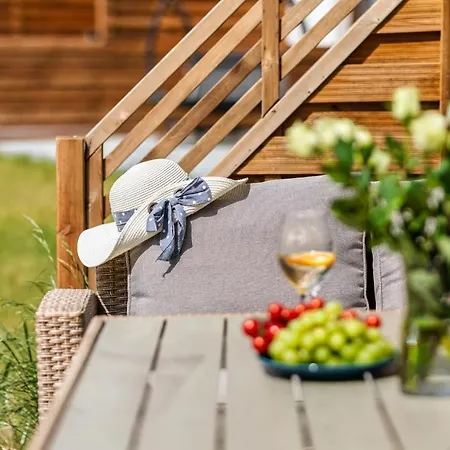 Park C Piamola Wifi, Bezpłatne Solarium