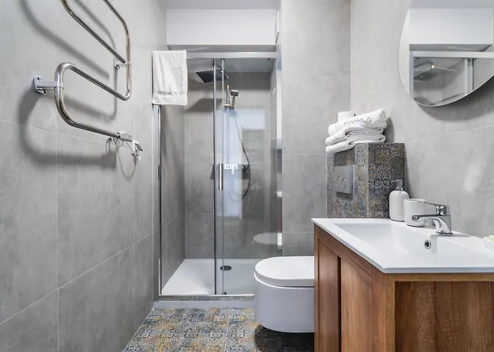 Park C Piamola Wifi, Bezplatne Solarium דירה